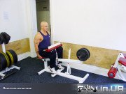 Упражнение: Подъем на носки сидя